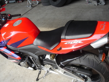 CBR600RR �V�[�g�J�E��